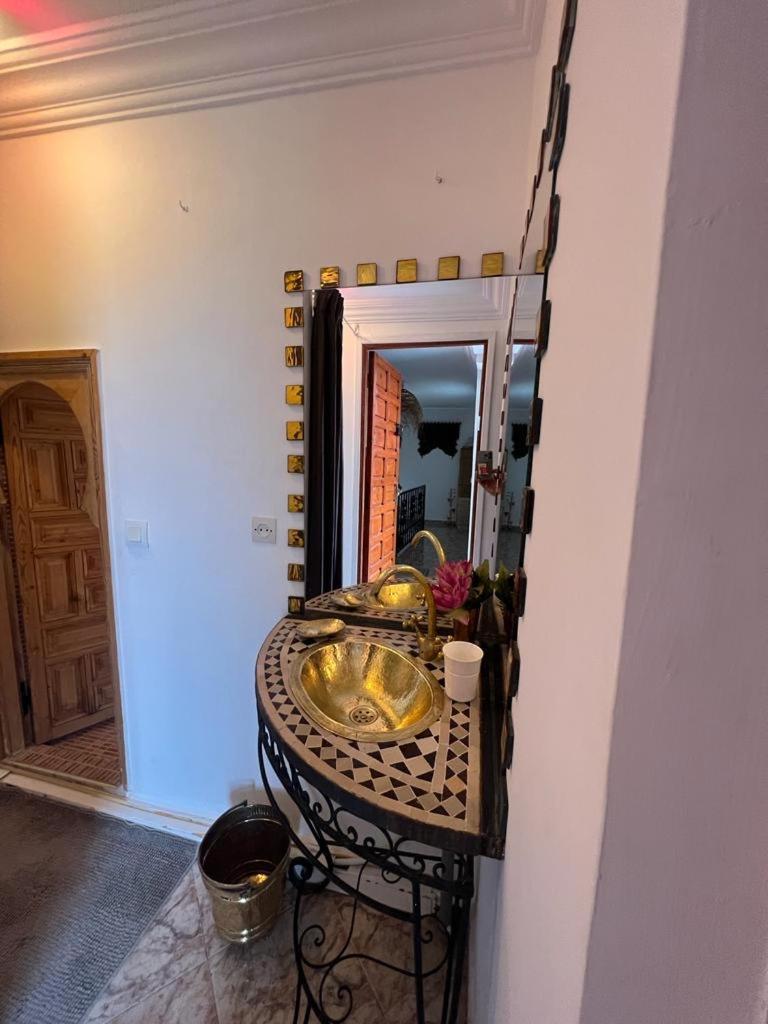 Riad Palmier Fleuri 马拉喀什 外观 照片
